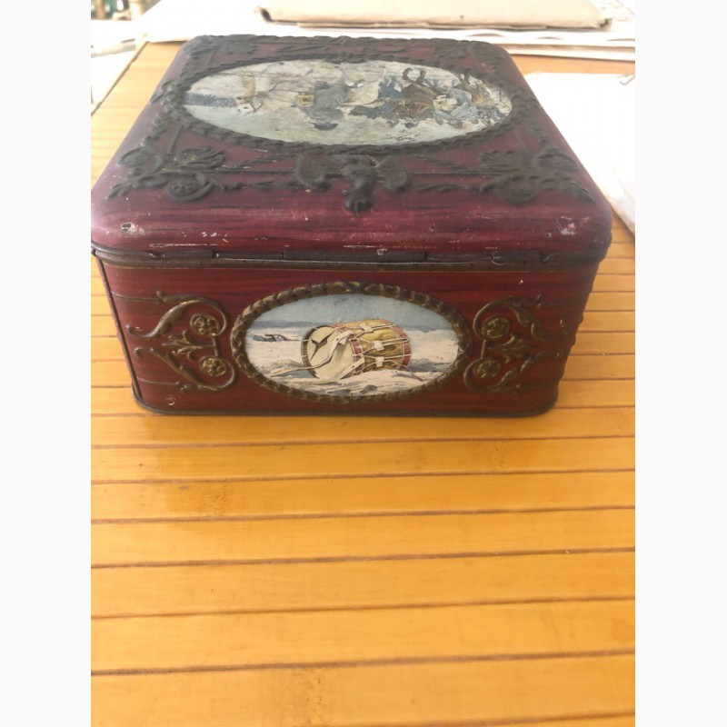 Фото 5. Коробка из под конфет «Т-во Эийнэм.К 100-летию Бородино»