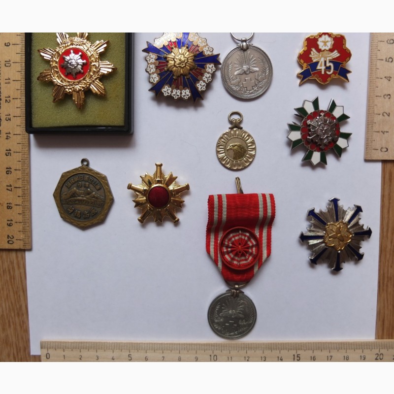 Фото 3. Ордена Япония пожарным и Красный Крест, тяжелый металл, серебро, эмали, коллекция