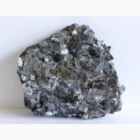 Зеркальный сфалерит (разн. марматит), белый кварц, друза кристаллов