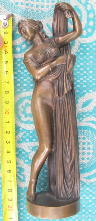 Фото 7. Бронзовая статуэтка Богиня красоты, старая