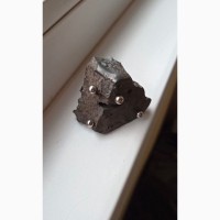 Редкий метеорит магнитный