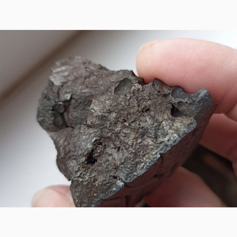 Фото 6. Редкий метеорит магнитный