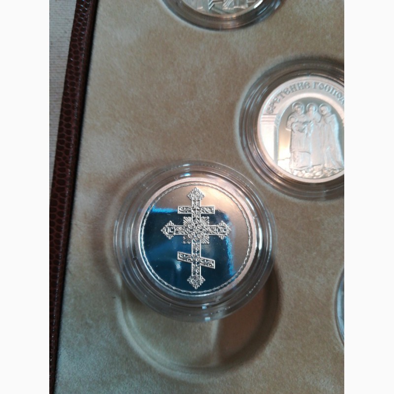 Фото 3. Продаю коллекцию серебряных медалей Православные праздники состоящая из 13 медалей