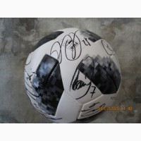 Мяч с автографами сборной Испании