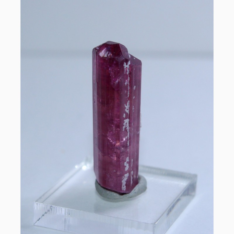 Фото 3. Розовый турмалин (рубеллит), сросток кристаллов