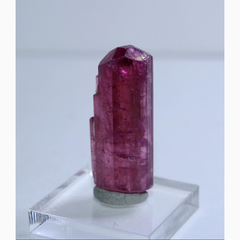 Фото 4. Розовый турмалин (рубеллит), сросток кристаллов