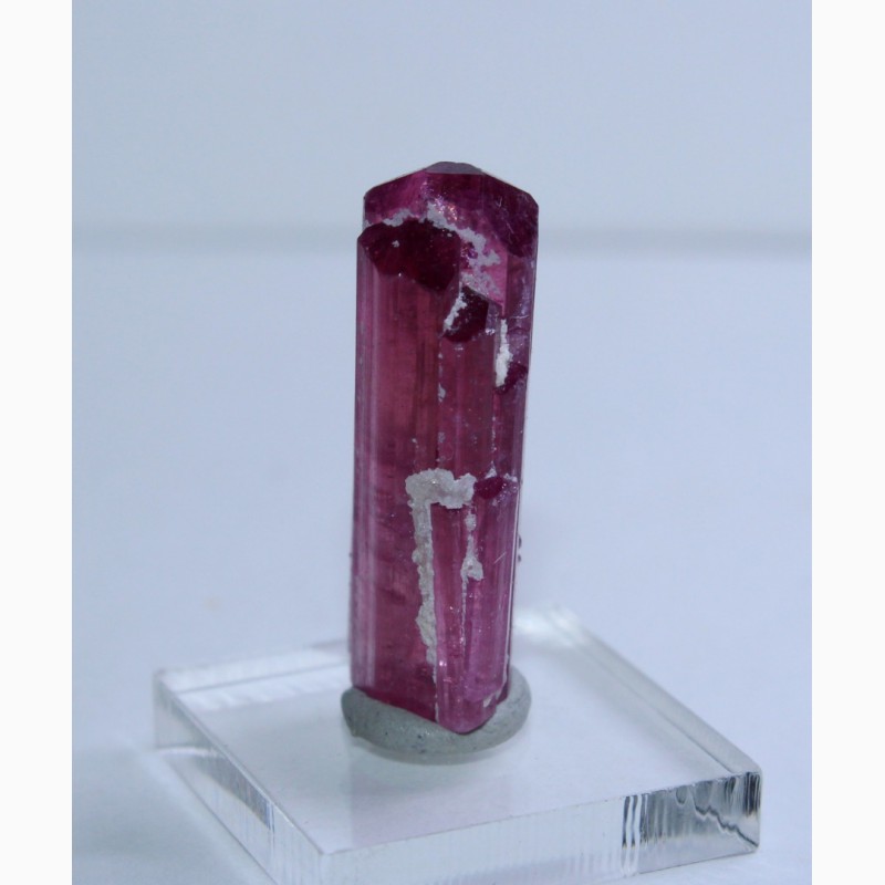 Фото 5. Розовый турмалин (рубеллит), сросток кристаллов