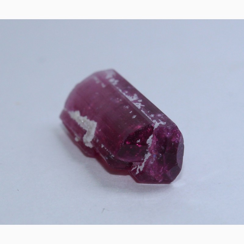 Фото 8. Розовый турмалин (рубеллит), сросток кристаллов