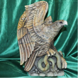 Орел со змеей эксклюзивная авторская работа VIP класса из натурального камня оригинальный