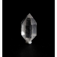Двухголовый кристалл горного хрусталя