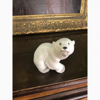 Фарфоровая статуэтка Белый медведь ЛФЗ