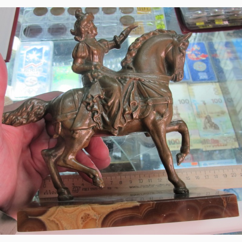 Фото 5. Бронзовая статуэтка Принц на лошади
