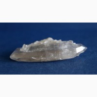 Кварц, плоский двухголовый кристалл