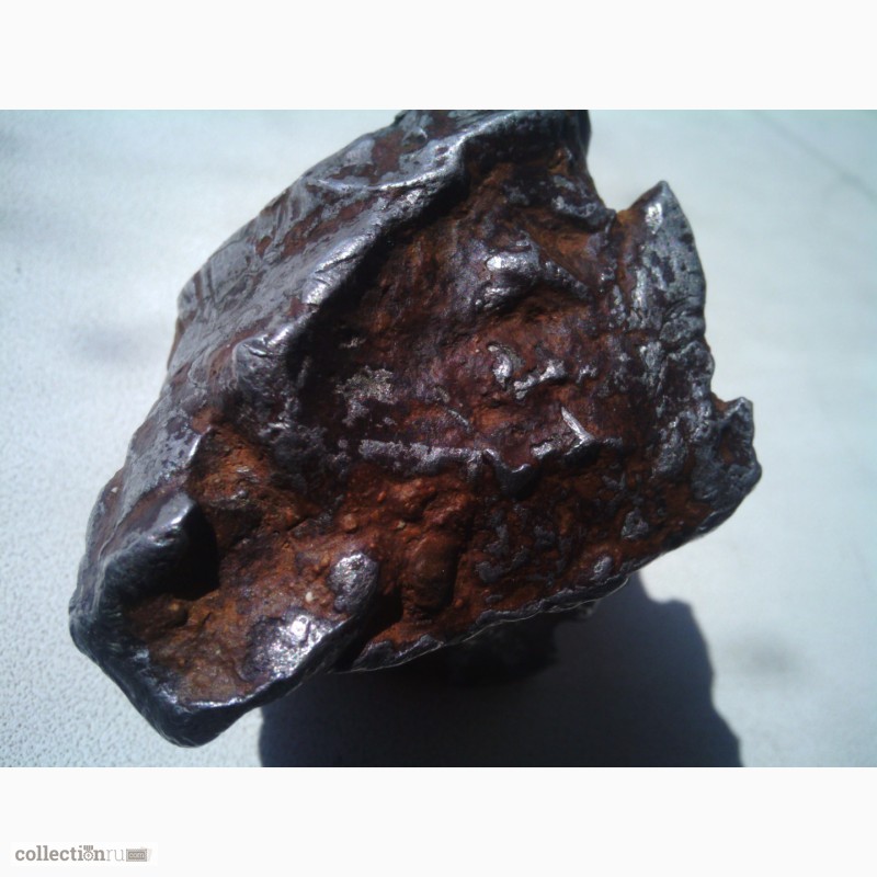 Фото 5. Железный метеорит