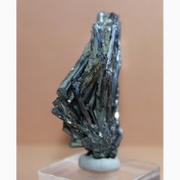 Антимонит, барит, сросток кристаллов