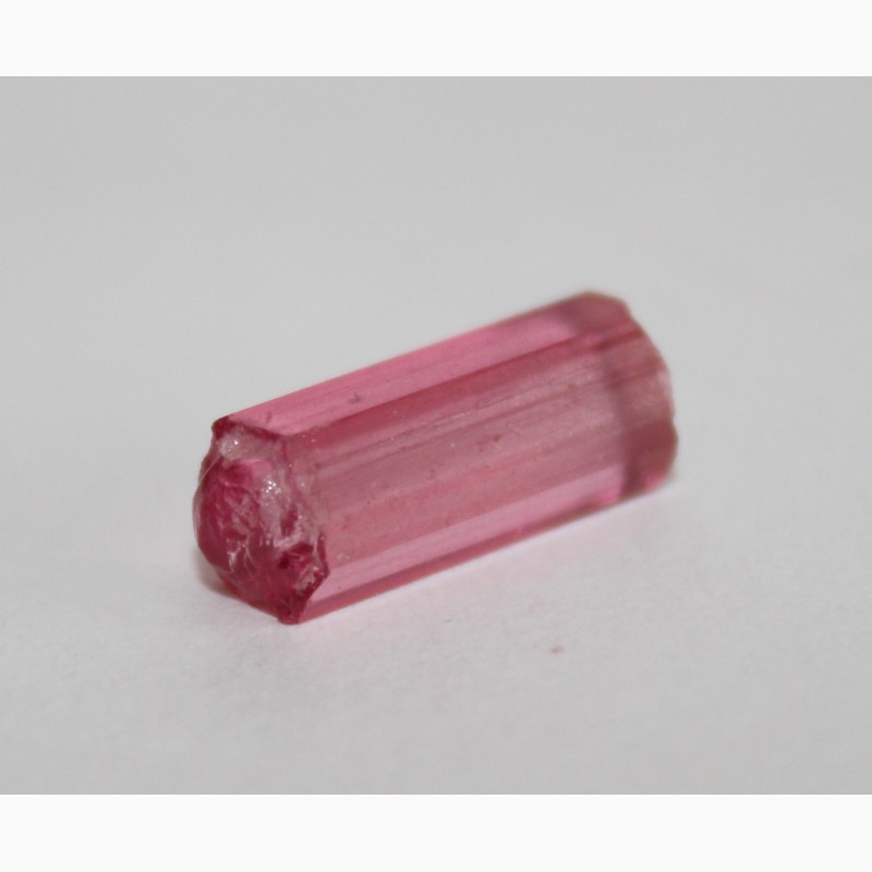 Фото 11. Турмалин розовый (рубеллит), двухголовый кристалл ограночного качества
