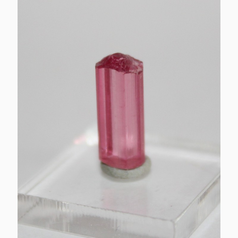 Фото 3. Турмалин розовый (рубеллит), двухголовый кристалл ограночного качества