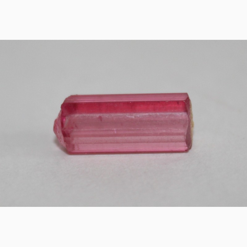 Фото 5. Турмалин розовый (рубеллит), двухголовый кристалл ограночного качества