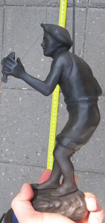 Фото 2. Чугунная статуэтка Рыбачок, Касли