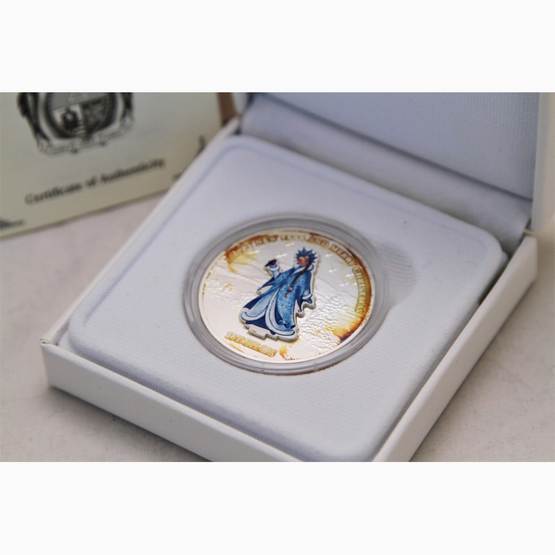 Фото 2. Продается Серебряная монета-трансформер Науру 10 $ Снегурочка 2008 год