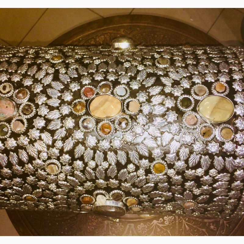 Фото 3. Сундук-шкатулка, набор из 3-х штук. Чеканка, инкрустация натуральными камнями