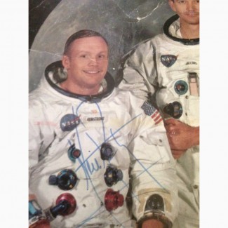 Продам фото Армстронга с подписью