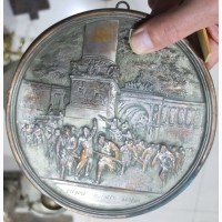 Настенная плакета Штурм Зимнего дворца, латунь, серебрение, ранний СССР