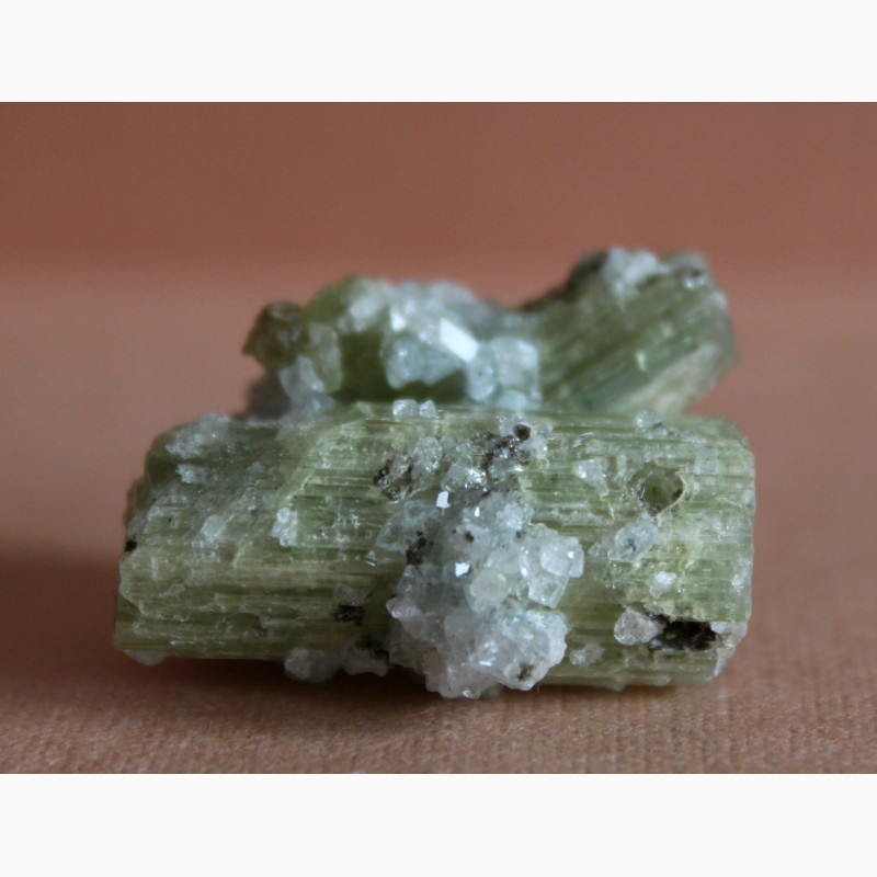 Фото 7. Сросток кристаллов берилла и топаза - 2